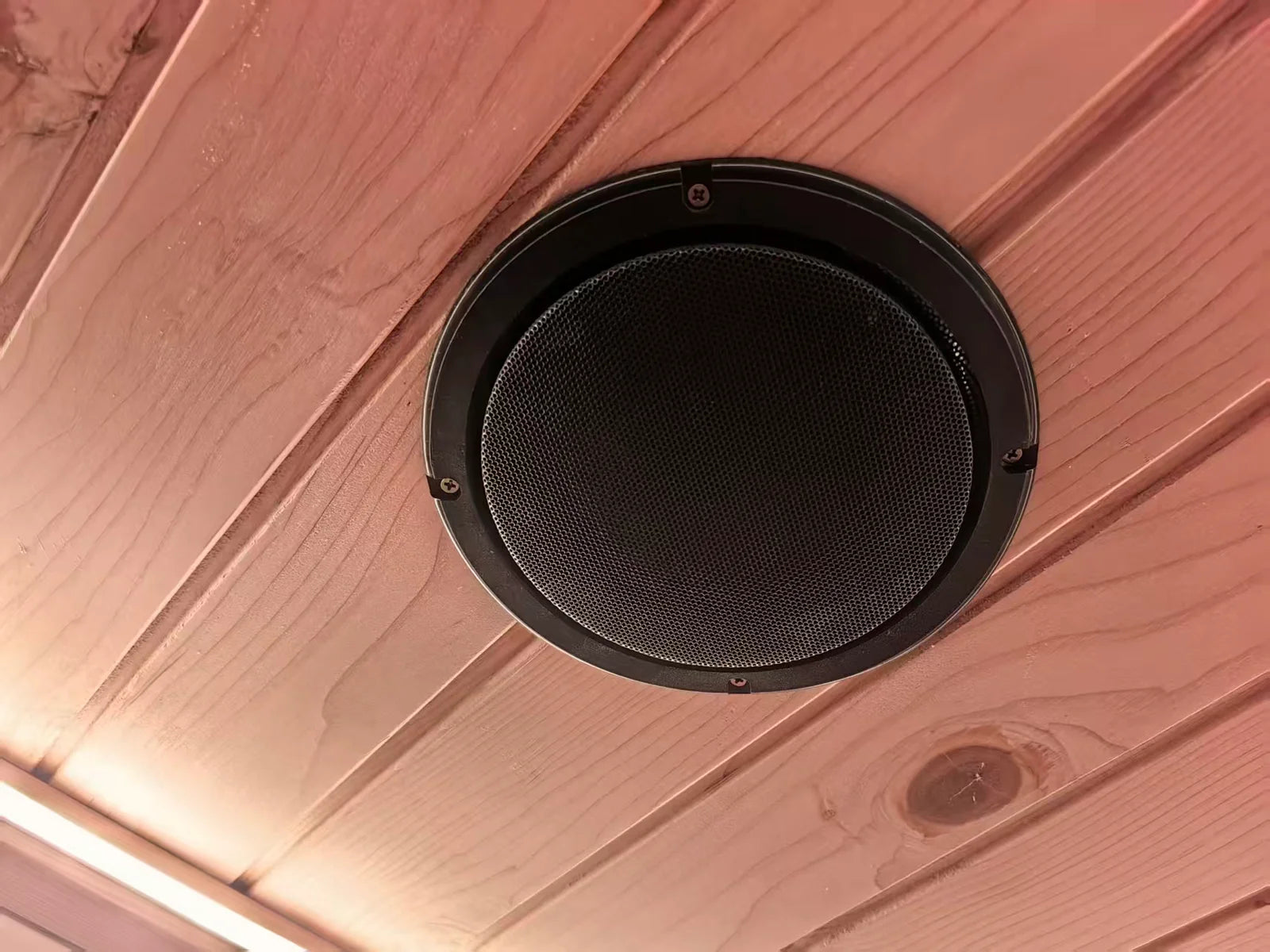 Custom - made pointed - roof redwood electric sauna. It is environmentally friendly and easy to operate, suitable for hotels and villas.